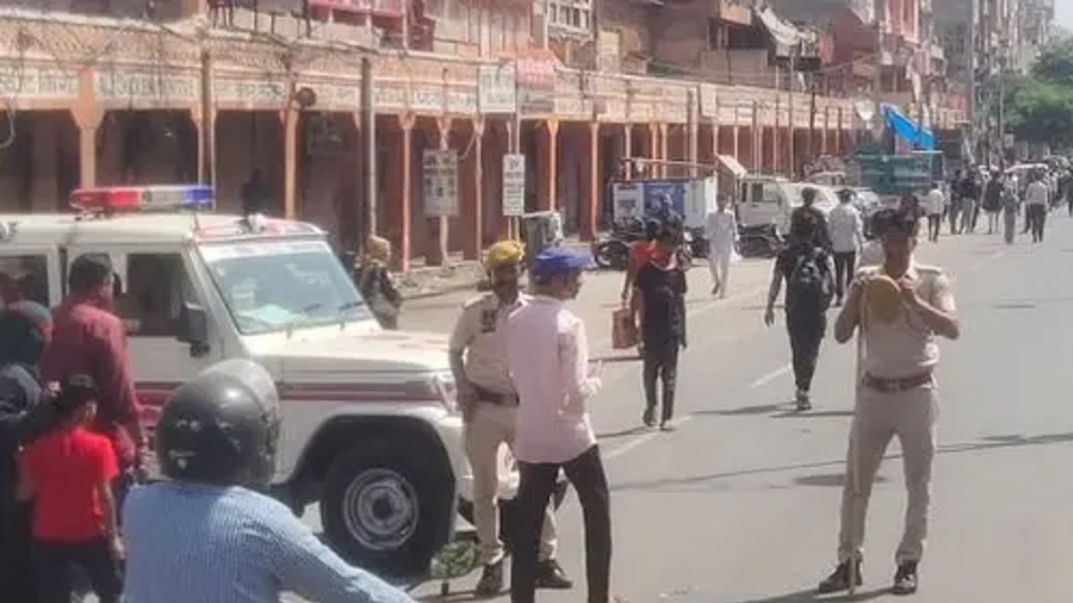Jaipur युवक की हत्‍या के बाद रामगंज बाजार बंद, सरकार 50 लाख रुपए