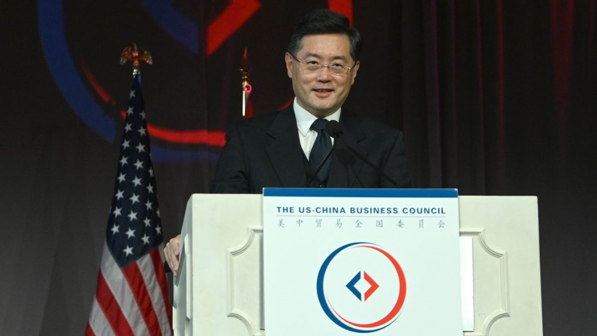 आत्महत्या की या टॉर्चर से मार दिया गया? चीन के पूर्व विदेश मंत्री की