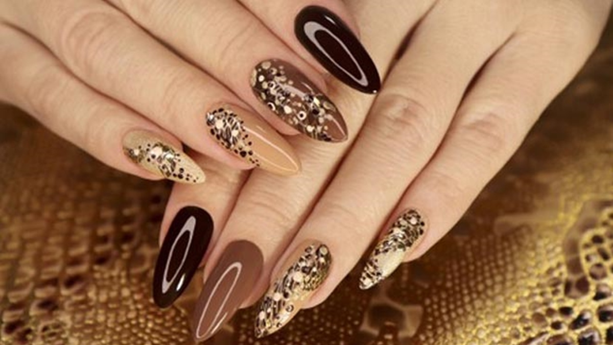 Nail Extensions का है शौक? तो लगवाने से पहले जान लें इसके नुकसान, जरूरी
