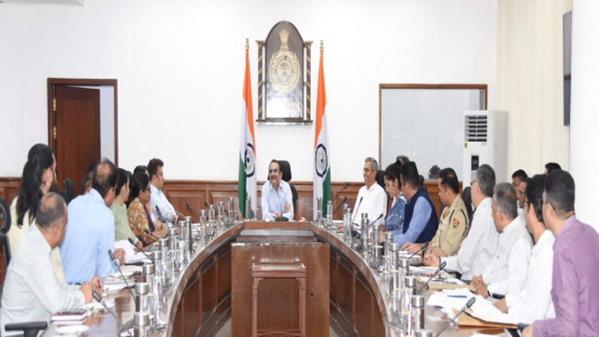 Haryana News हरियाणा सरकार ने आईएएस चन्द्र शेखर खरे को सुपर टाइम स्केल