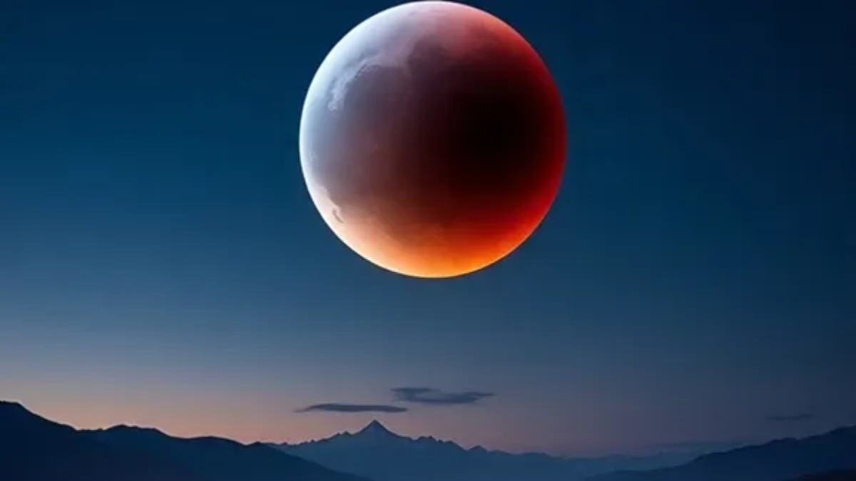 चंद्रग्रहण पर इन 6 चीजों का कभी न करें सेवन