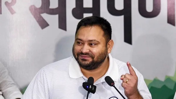 'सरकार बनी तो महिलाओं के खाते में जाएंगे ₹30 हजार'