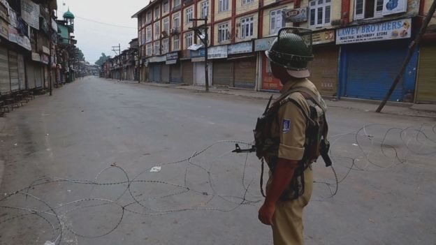 कश्मीर, कर्फ्यू कश्मीर, कर्फ्यू