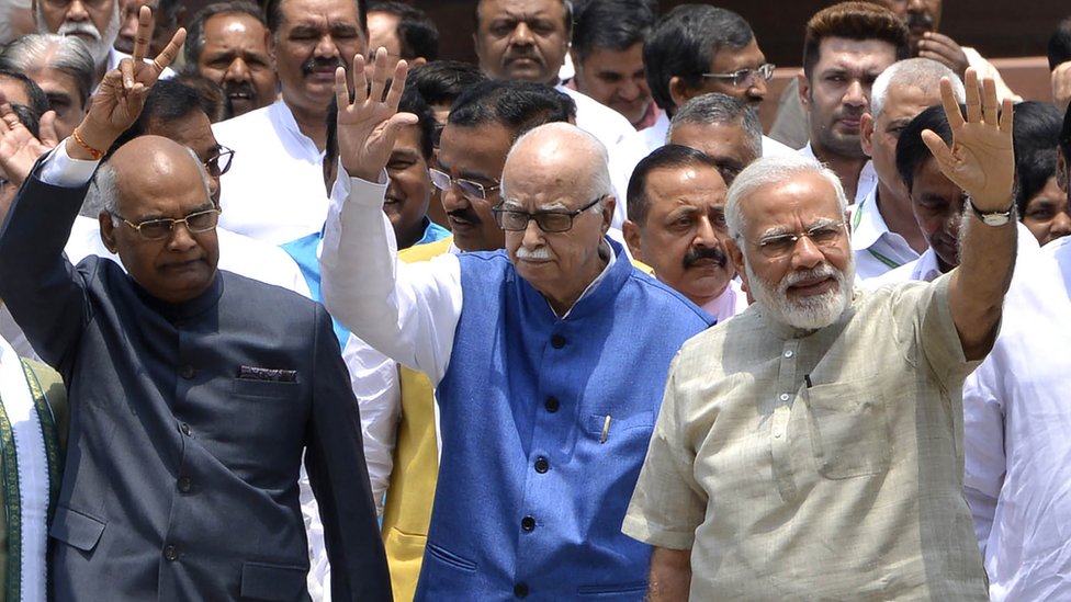 लालकृष्ण आडवाणी, मोदी और रामनाथ कोविंद लालकृष्ण आडवाणी, मोदी और रामनाथ कोविंद