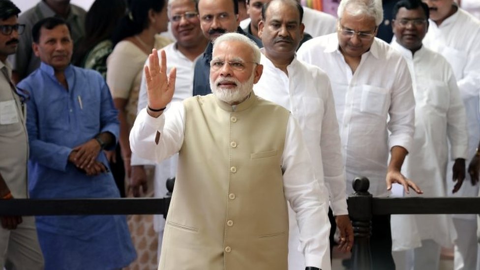 मोदी मोदी