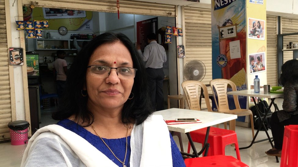 अदिति की मां रीना वर्मा अदिति की मां रीना वर्मा
