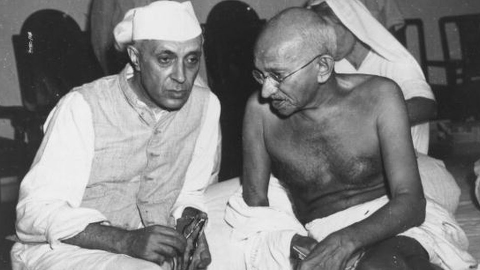 नेहरू और गांधी नेहरू और गांधी