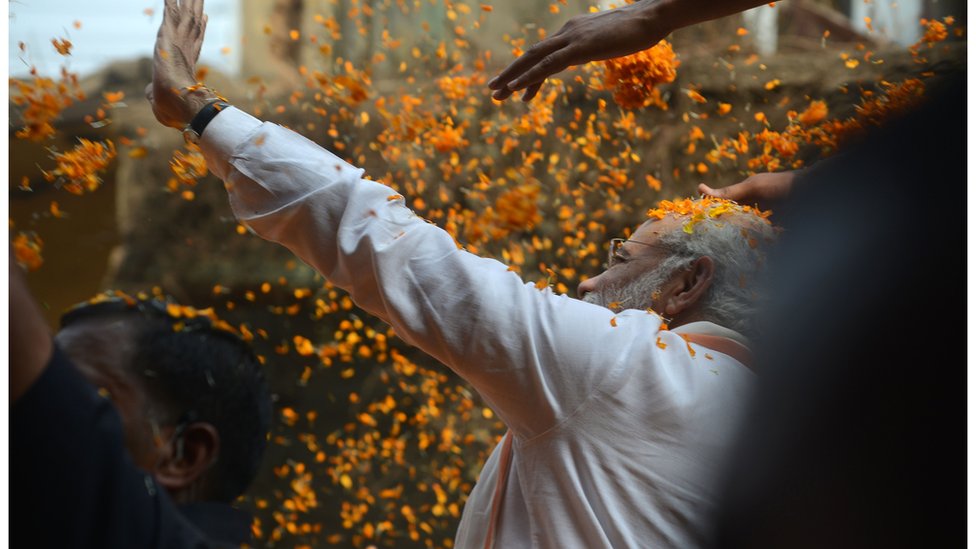 मोदी मोदी