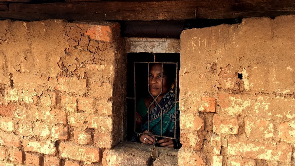 नवागाम में भरतभाई का घर नवागाम में भरतभाई का घर
