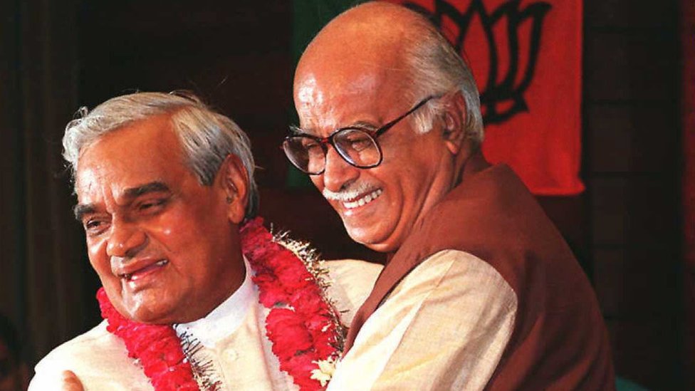 वाजपेयी और आडवाणी वाजपेयी और आडवाणी