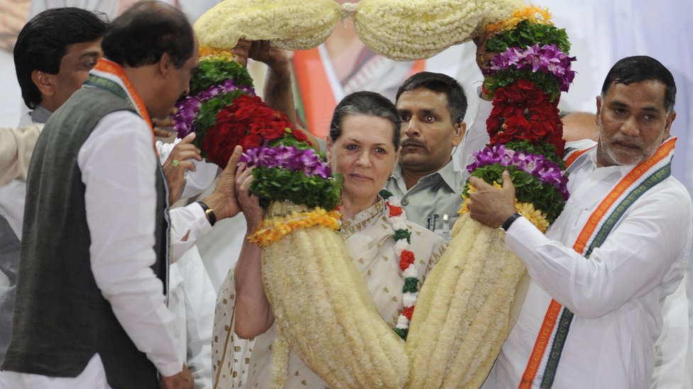 सोनिया गांधी सोनिया गांधी