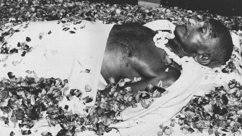 महात्मा गांधी महात्मा गांधी