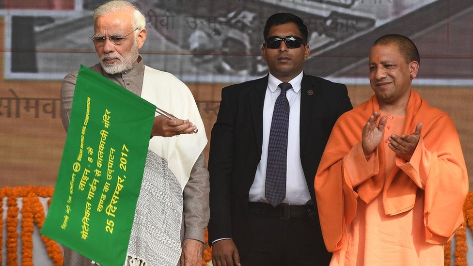नरेंद्र मोदी, योगी आदित्यनाथ नरेंद्र मोदी, योगी आदित्यनाथ