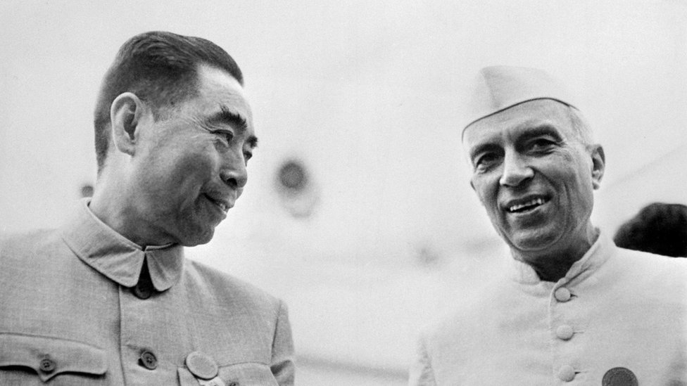 भारत के प्रधानमंत्री के साथ चीन के प्रधानमंत्री चू एन लाई भारत के प्रधानमंत्री के साथ चीन के प्रधानमंत्री चू एन लाई