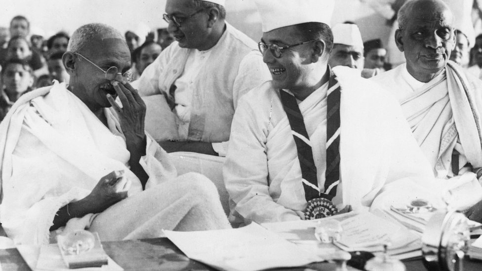 महात्मा गांधी महात्मा गांधी