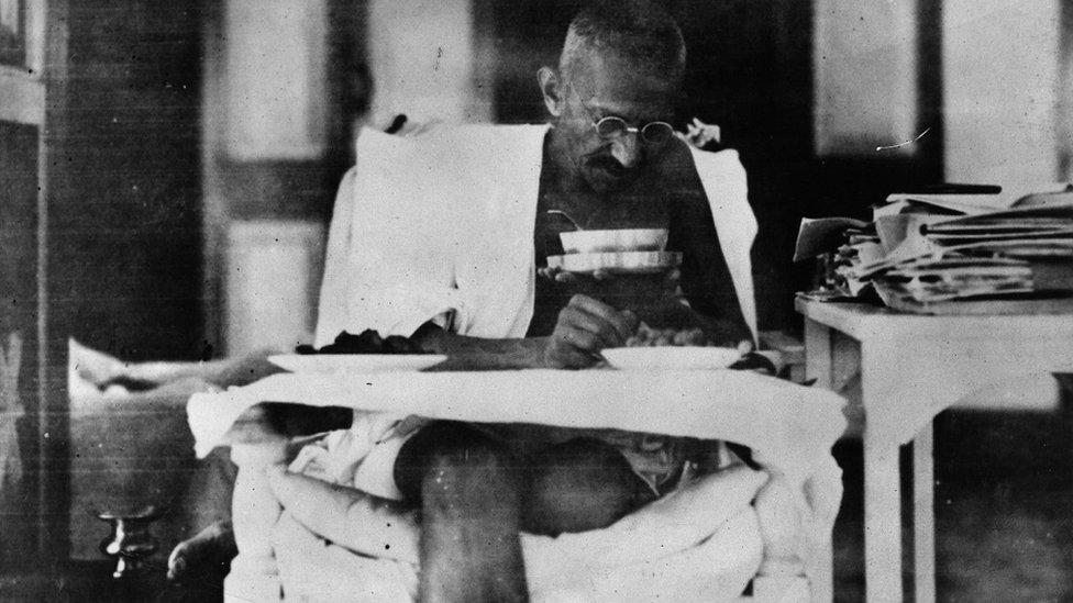 महात्मा गांधी महात्मा गांधी