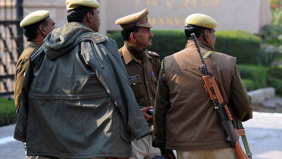 उत्तर प्रदेश पुलिस उत्तर प्रदेश पुलिस