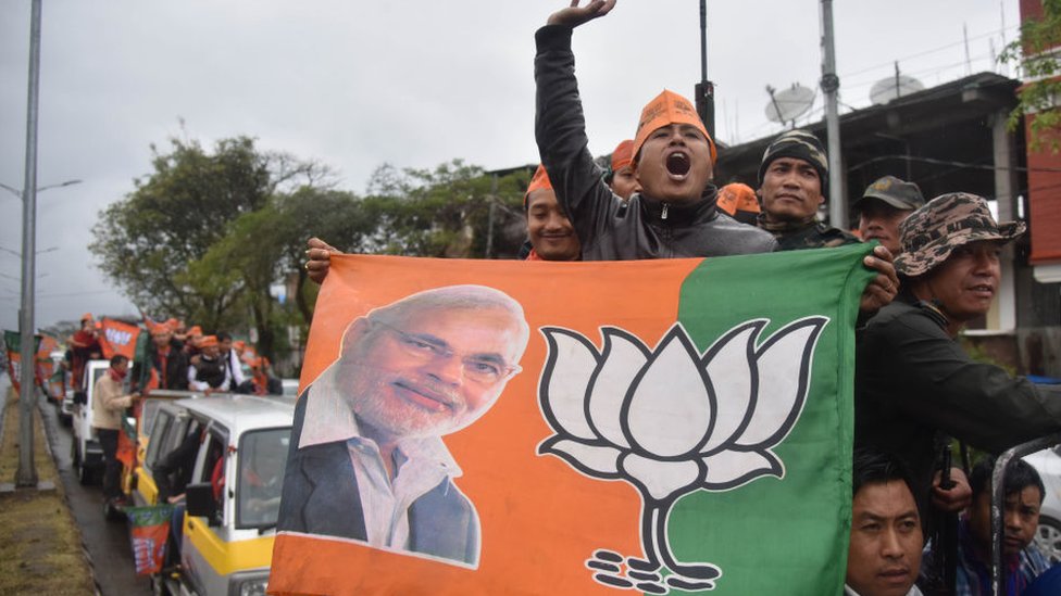 असम में मोदी की रैली असम में मोदी की रैली