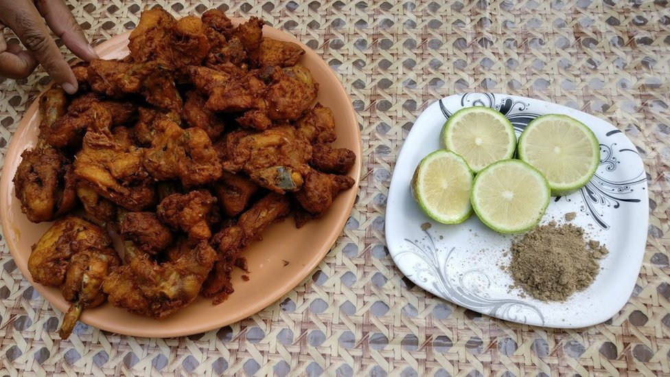 चिकन पकौड़े चिकन पकौड़े