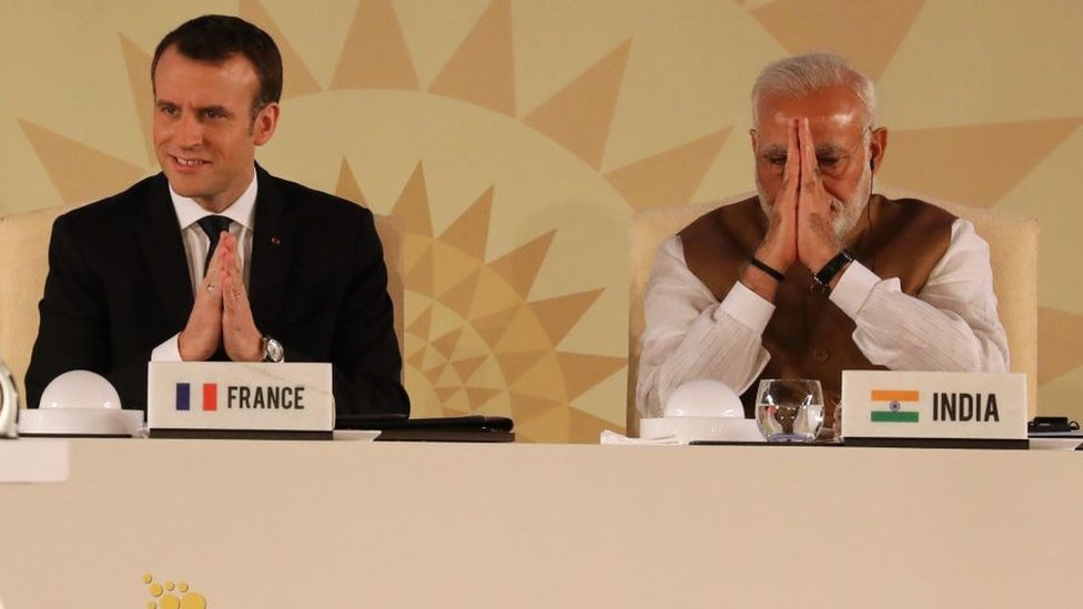 मोदी और मैक्रों मोदी और मैक्रों
