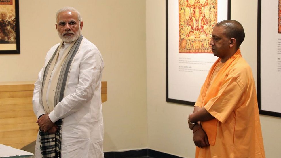 योगी और मोदी योगी और मोदी