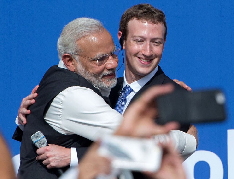 फेसबुक और मोदी फेसबुक और मोदी