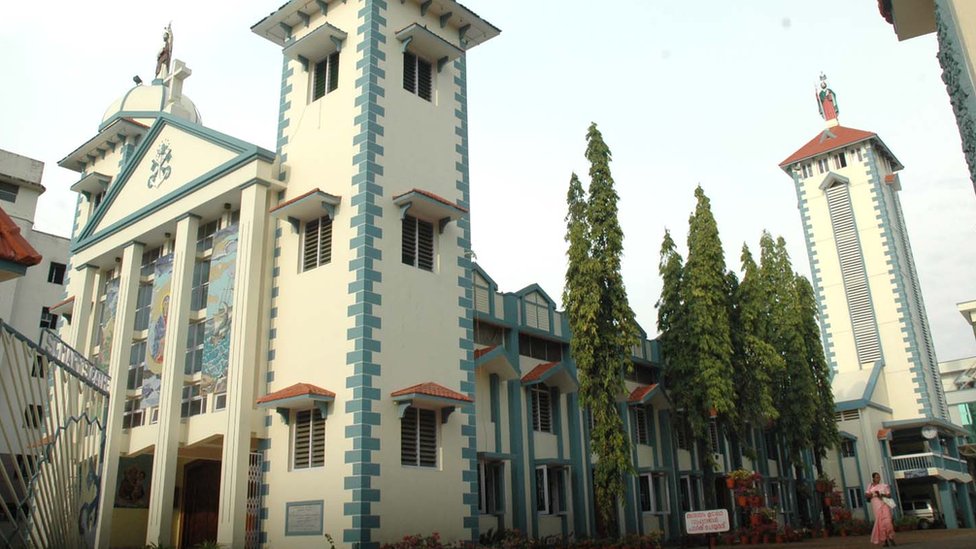 बेसिलिका चर्च, एरनाकुलुम बेसिलिका चर्च, एरनाकुलुम