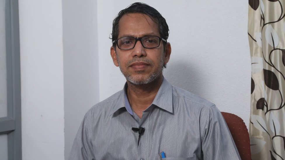 सोशल डेमोक्रेटिक पार्टी ऑफ़ इण्डिया के महासचिव मोहम्मद इल्यास थुम्बे सोशल डेमोक्रेटिक पार्टी ऑफ़ इण्डिया के महासचिव मोहम्मद इल्यास थुम्बे