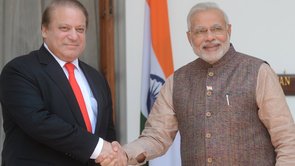 नरेंद्र मोदी और नवाज़ शरीफ़ नरेंद्र मोदी और नवाज़ शरीफ़