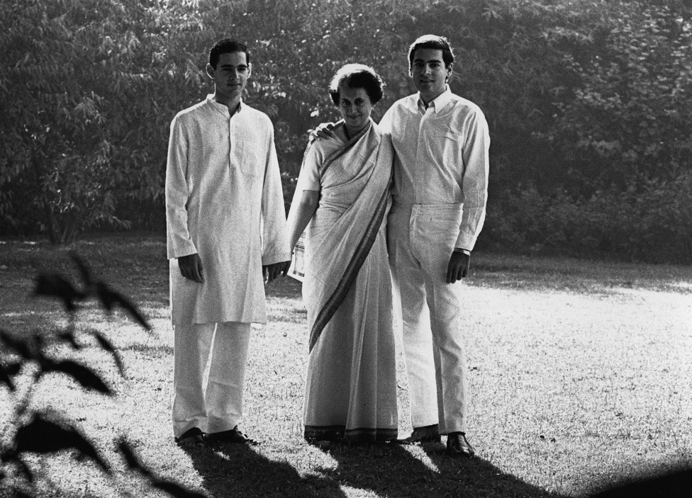 राजीव गांधी राजीव गांधी