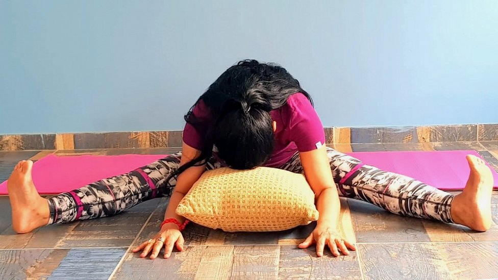 उपविस्ट कोणासन उपविस्ट कोणासन