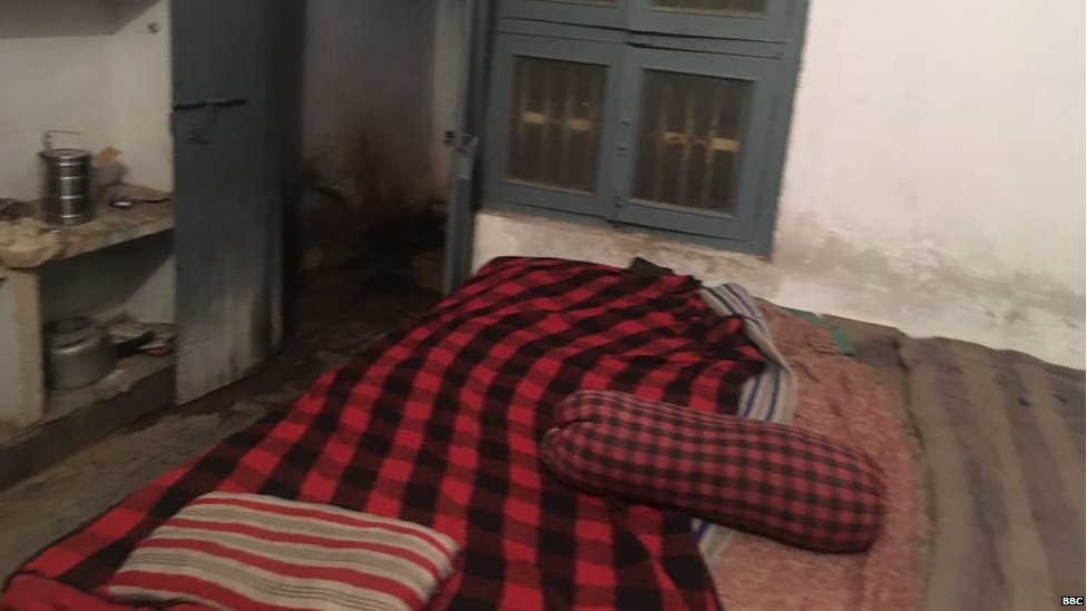 बच्चियों का शोषण बच्चियों का शोषण