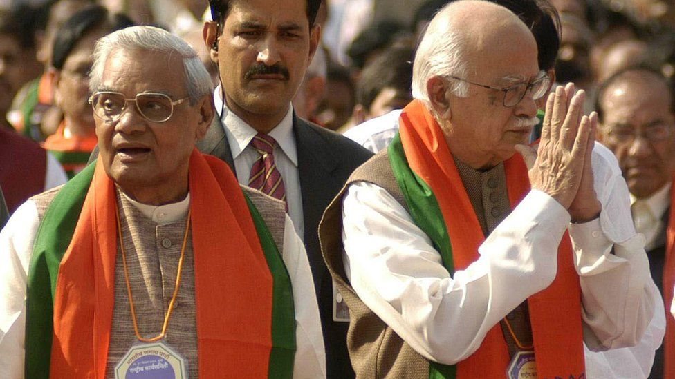 वाजपेयी और आडवाणी वाजपेयी और आडवाणी