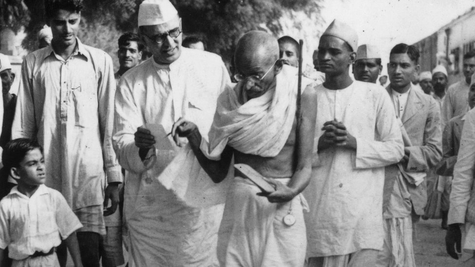 महात्मा गांधी महात्मा गांधी