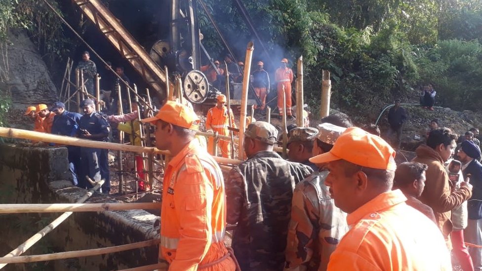 मेघालय के लुमथरी में कोयला खदान, बचाव कार्य मेघालय के लुमथरी में कोयला खदान, बचाव कार्य