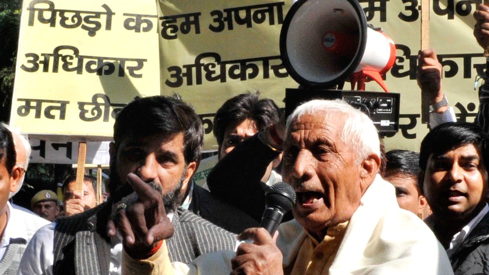 पुरुष पुरुष