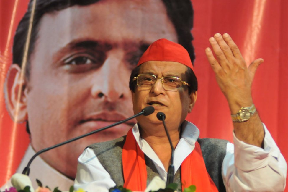 सपा नेता आज़म ख़ान सपा नेता आज़म ख़ान