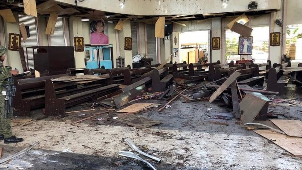 फिलीपींस, चर्च पर हमला, बम ब्लास्ट, Philippines, Catholic Church, Jolo Church, Twin bomb blasts फिलीपींस, चर्च पर हमला, बम ब्लास्ट, Philippines, Catholic Church, Jolo Church, Twin bomb blasts