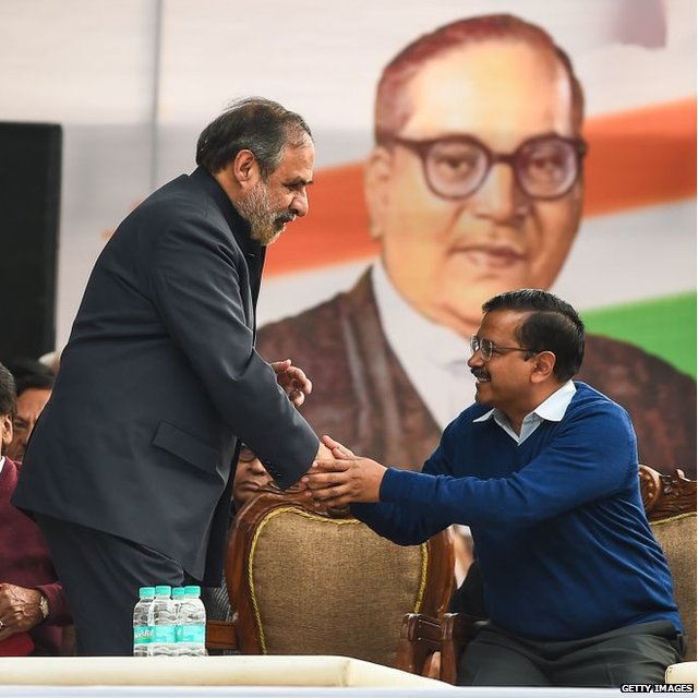 राजधानी दिल्ली में अरविंद केजरीवाल की रैली, केजरीवाल और आनंद शर्मा राजधानी दिल्ली में अरविंद केजरीवाल की रैली, केजरीवाल और आनंद शर्मा