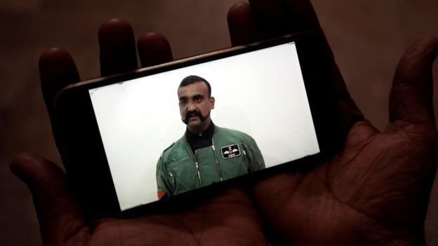 विंग कमांडर अभिनंदन की तस्वीर विंग कमांडर अभिनंदन की तस्वीर