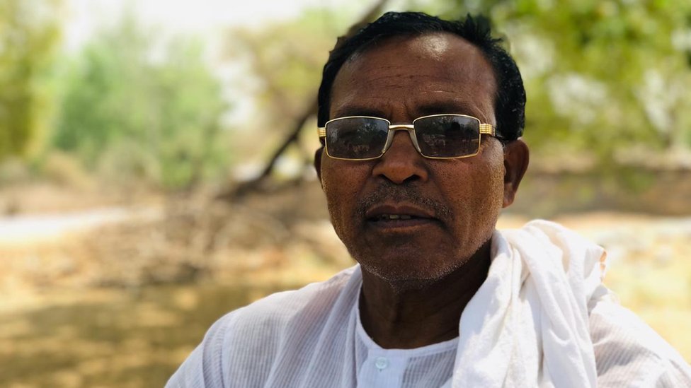 विकास और विस्थापन एक जैसे ही शब्द विकास और विस्थापन एक जैसे ही शब्द