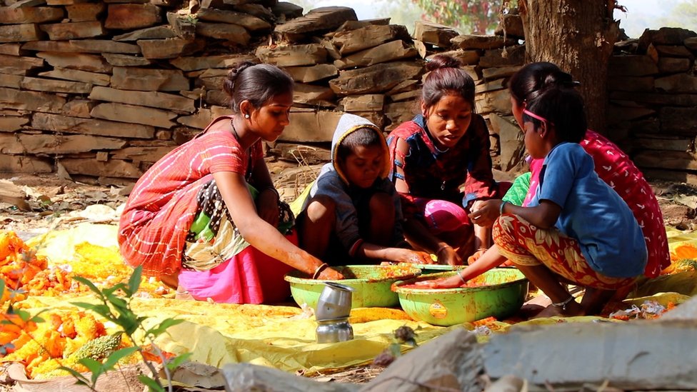 बस्तरः जहां विकास शब्द विस्थापना का पैग़ाम लेकर आता है बस्तरः जहां विकास शब्द विस्थापना का पैग़ाम लेकर आता है