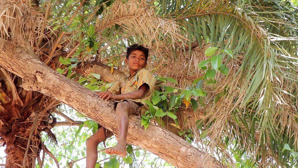 बस्तरः जहां विकास शब्द विस्थापना का पैग़ाम लेकर आता है बस्तरः जहां विकास शब्द विस्थापना का पैग़ाम लेकर आता है