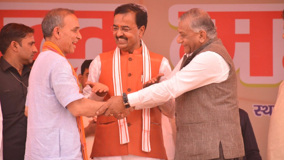 सत्यपाल सिंह और वीके सिंह सत्यपाल सिंह और वीके सिंह