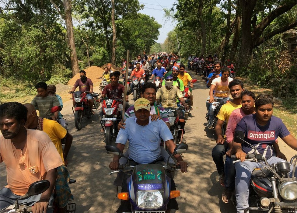 पश्चिम बंगलाः क्या 41% महिला उम्मीदवार कुछ बदलाव ला पाएंगी? पश्चिम बंगलाः क्या 41% महिला उम्मीदवार कुछ बदलाव ला पाएंगी?