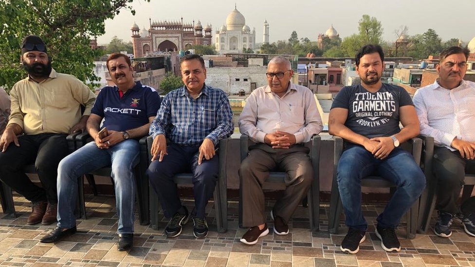 होटल कारोबारी होटल कारोबारी