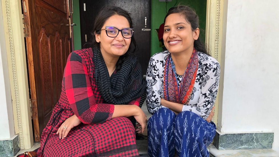 ज़ूनी जैकब और आकांक्षा ज़ूनी जैकब और आकांक्षा