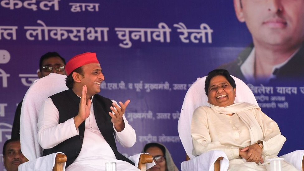 अखिलेश-मायावती अखिलेश-मायावती