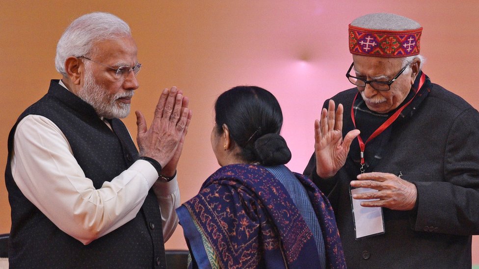 सुषमा स्वराज, आडवाणी और मोदी सुषमा स्वराज, आडवाणी और मोदी