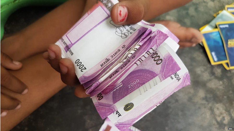 टप्पल में ढाई साल की बच्ची की हत्या टप्पल में ढाई साल की बच्ची की हत्या